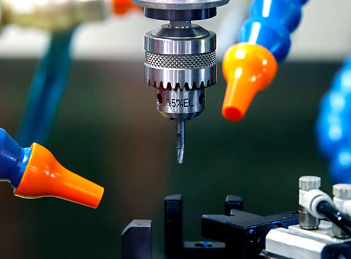 注塑模具首選鴻仁威爾