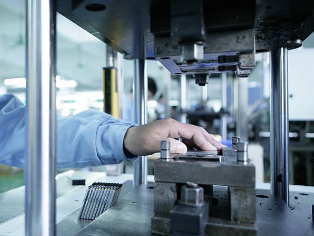 注塑模具首選鴻仁威爾 注塑模具首選鴻仁威爾