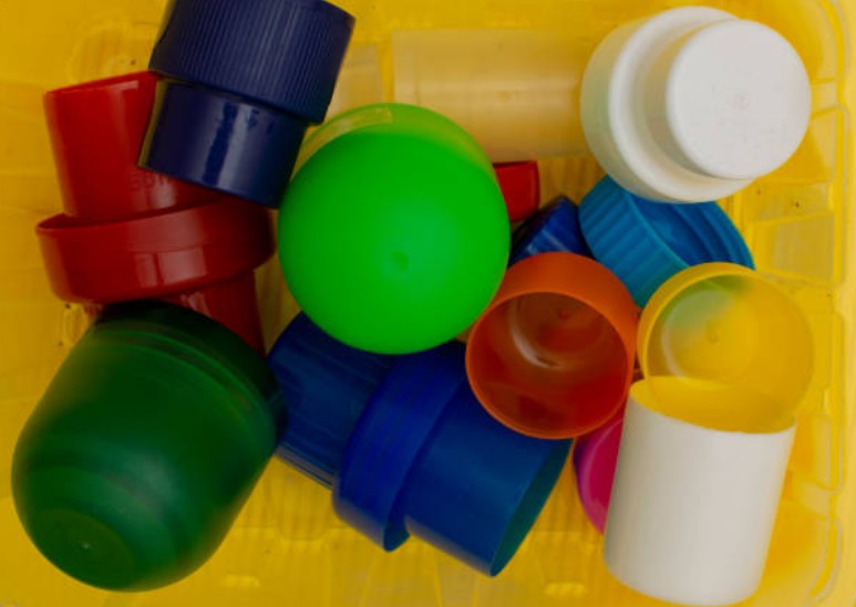 注塑模具首選鴻仁威爾