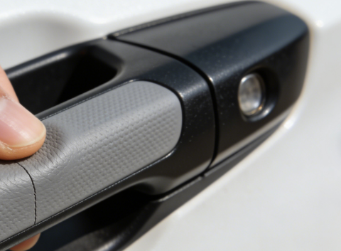 注塑模具首選鴻仁威爾