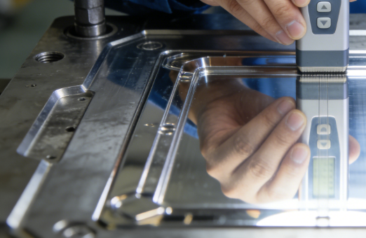 注塑模具首選鴻仁威爾 注塑模具首選鴻仁威爾