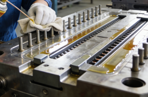 注塑模具首選鴻仁威爾