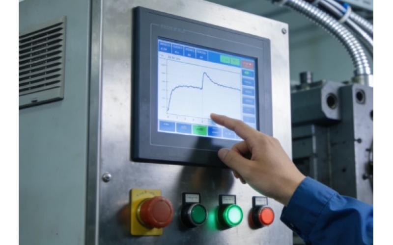 注塑加工保壓與射膠參數(shù)調(diào)試準則